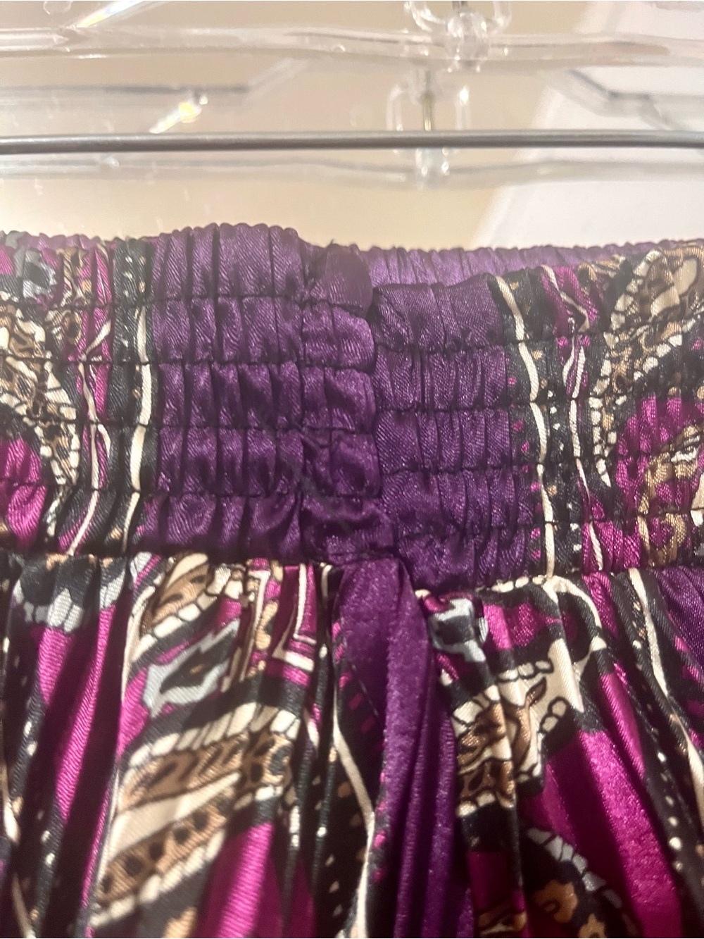 Baroque Paisley Print Purple Silk-like Pleated Maxi Skirt fits like a Size S-M - Picture 5 of 6